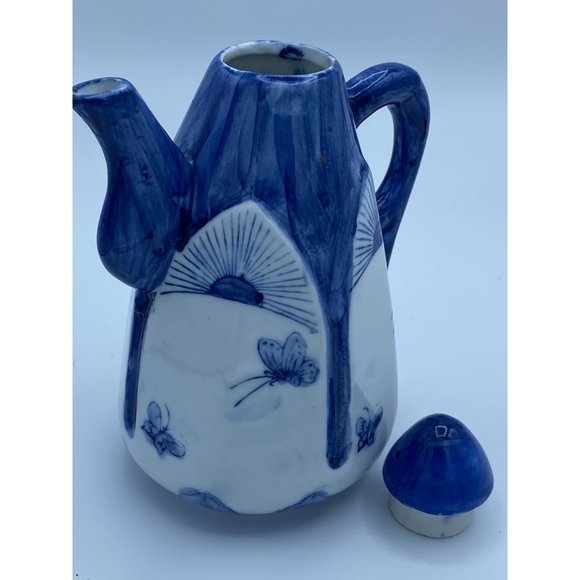 Unique Blue and White Japanese Tea Pot with Butterflies and Sunrises - Picture 7 of 7